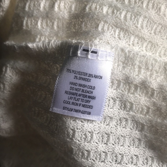 NWT Tresics ivory long sleeve waffle knit top - Picture 9 of 9